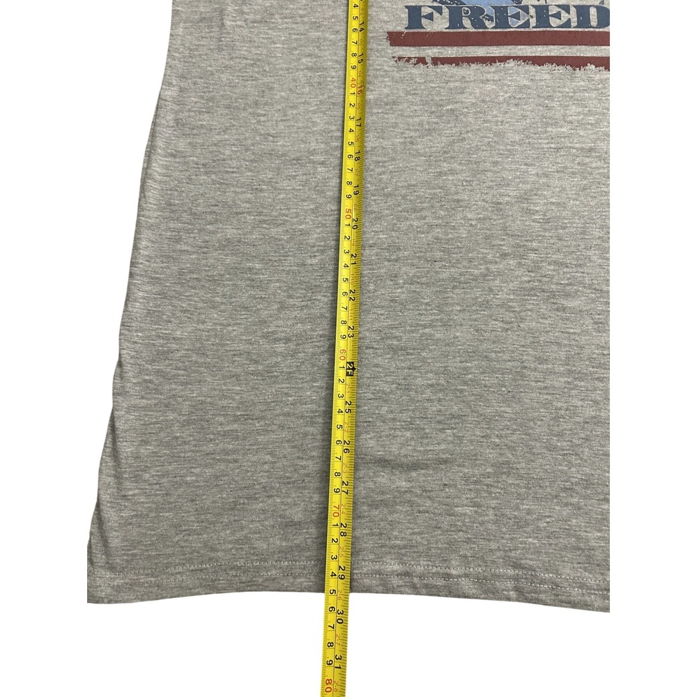 Graphic Tee Women L Gray Excellent Donut Touch My Freedom Uncle Sam NWT - Picture 6 of 7